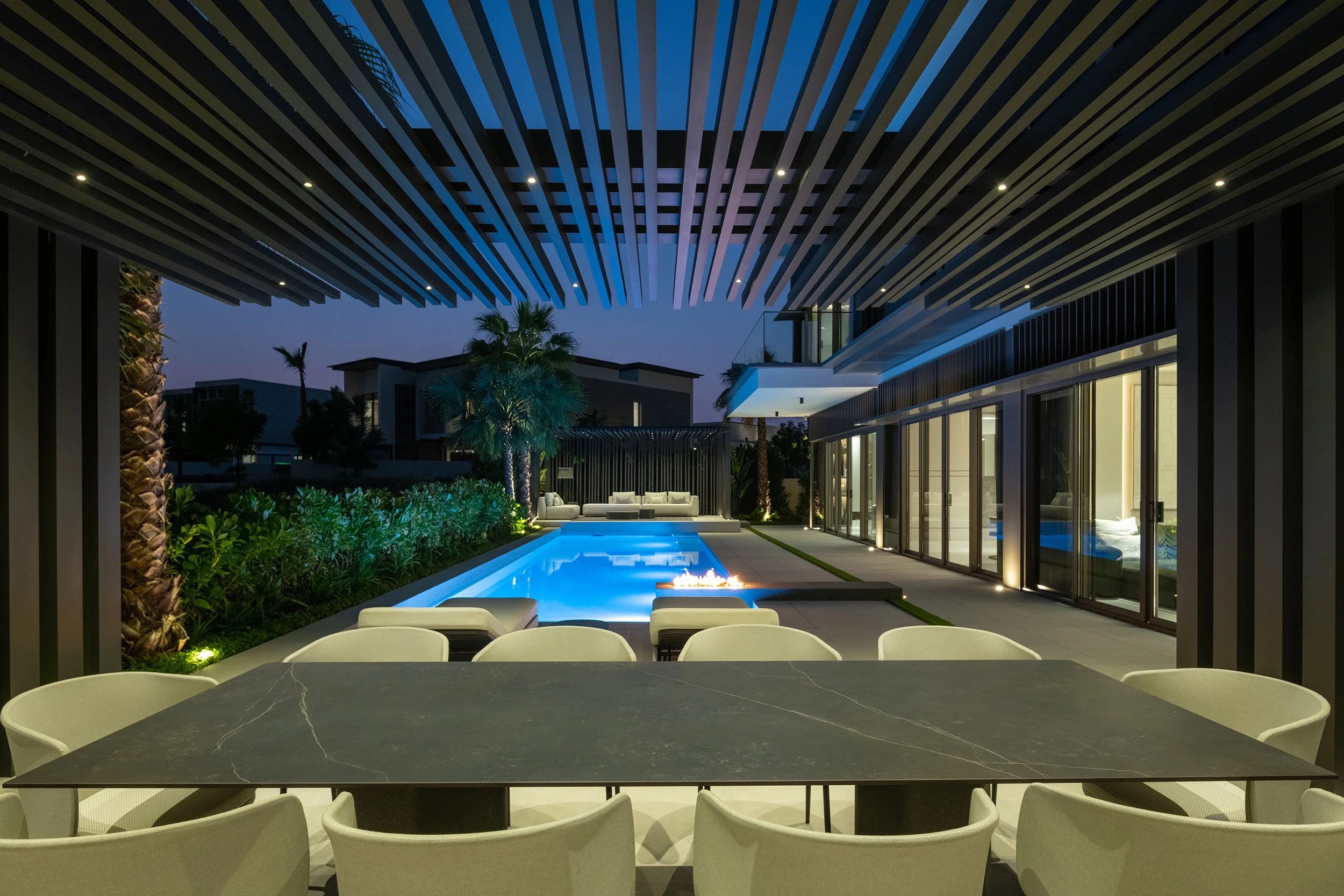 How To Use Industrial Materials For A Modern Landscape Look